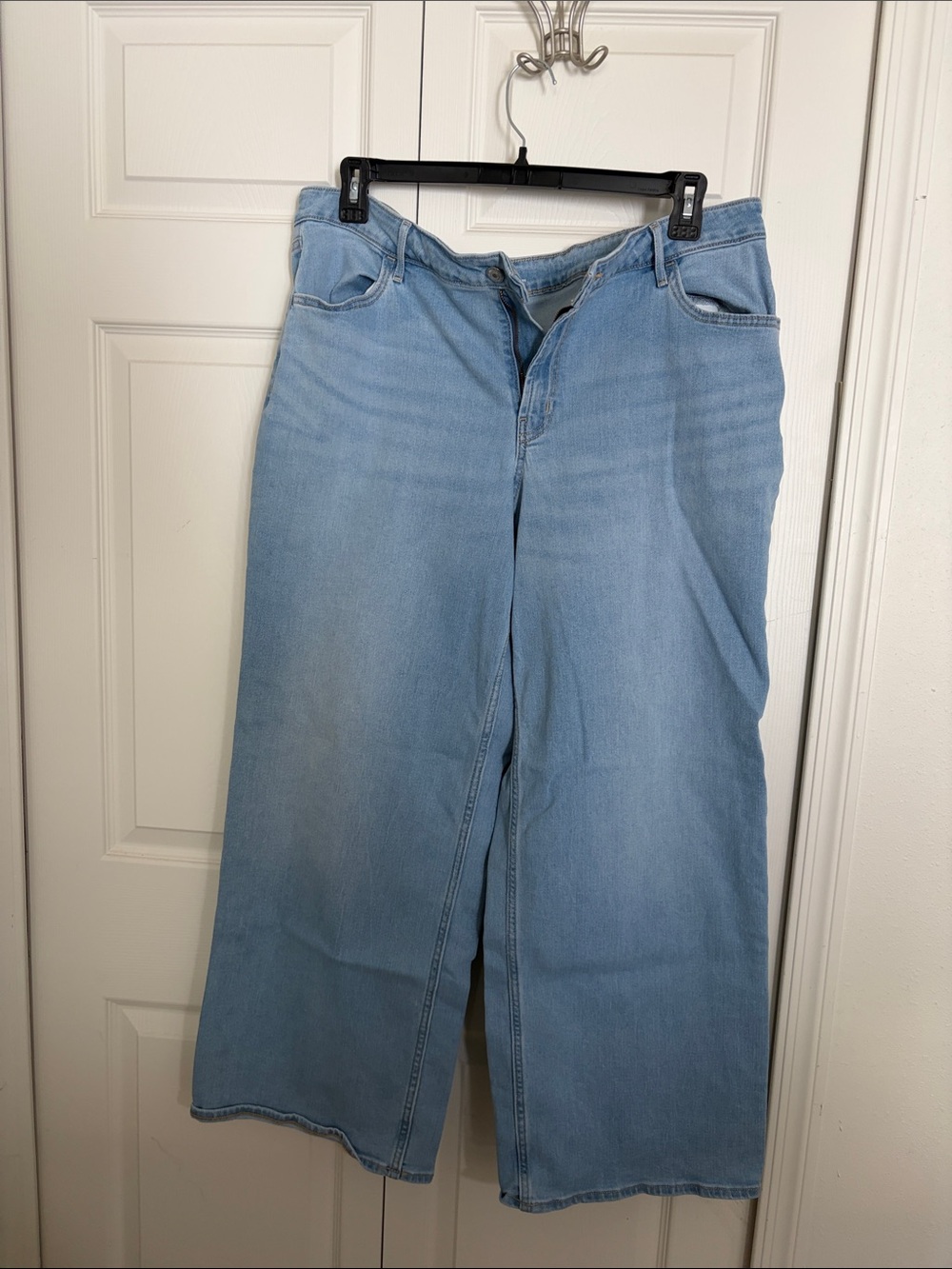 Old Navy Light Blue Wide Leg Jeans